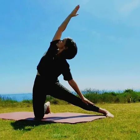 And Golf Apartment *